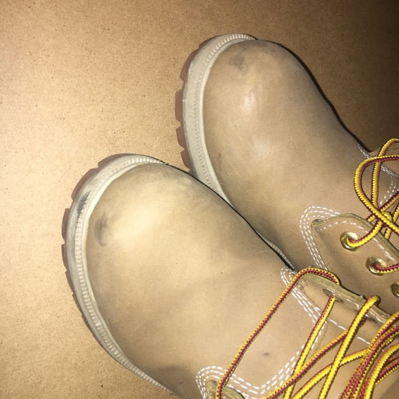 Timberland Shoes - Picture 7 of 9